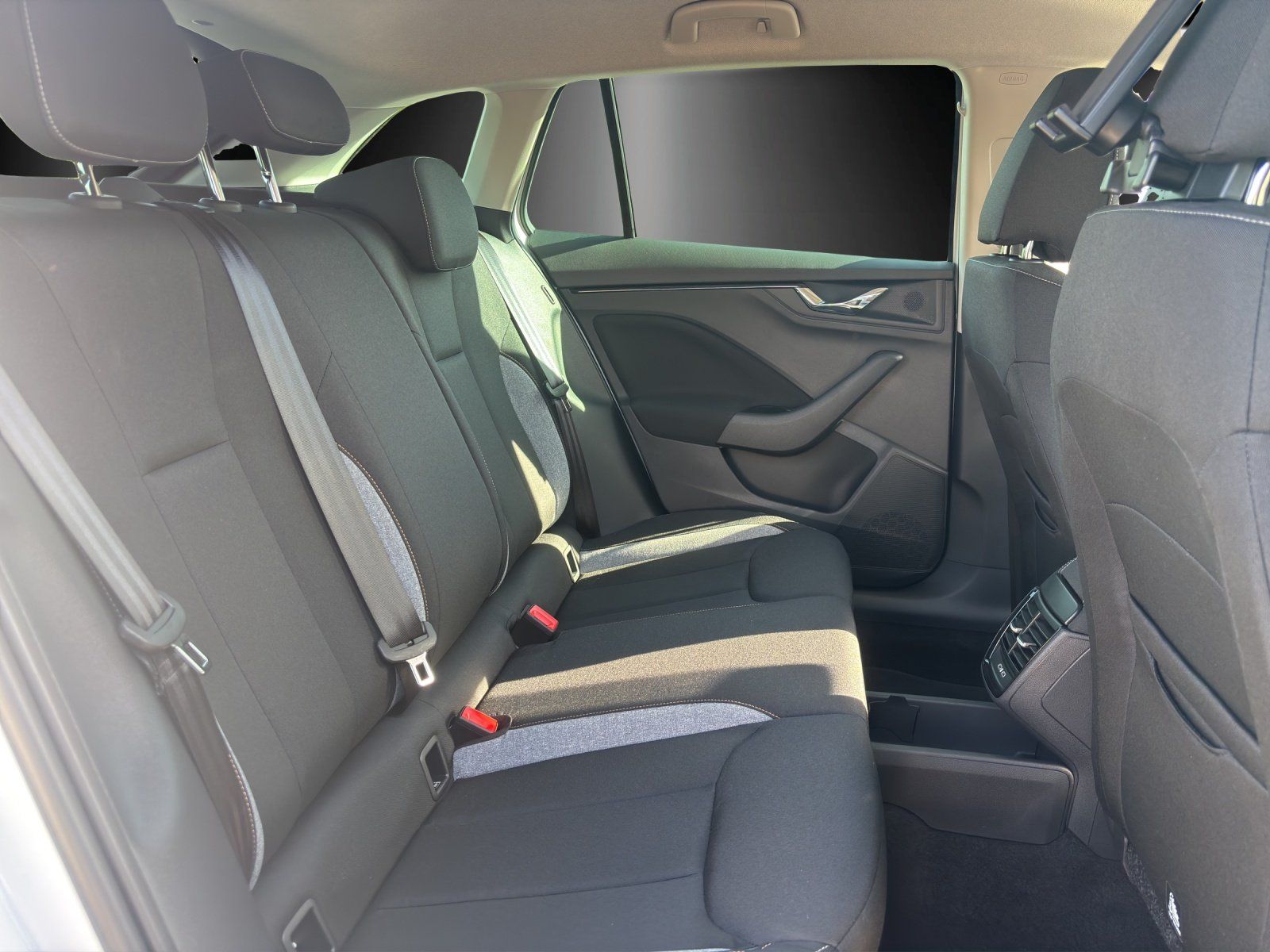 Fahrzeugabbildung SKODA Scala Drive 1,0 TSI 85 kW DSG
