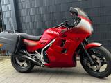 Honda VF1000F - HONDA VF 1000
