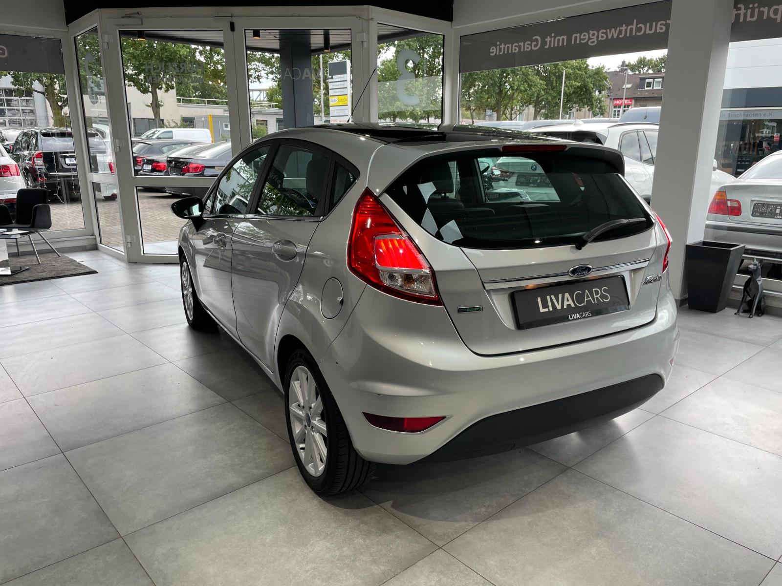 Ford Fiesta Titanium SHZ/8-Fach/Keyless-Go/HU+TÜV NEU