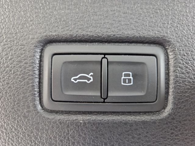 Q7 3.0 TDI QUATTRO MATRIX STH AHK 7SITZ 8FACH