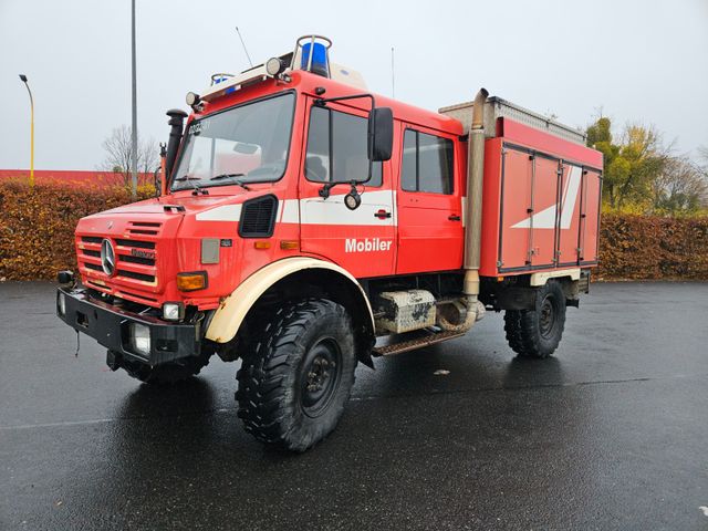 Unimog U4000 4x4 DOKA Feuerwehr Tanklöschfahrzeug TLF