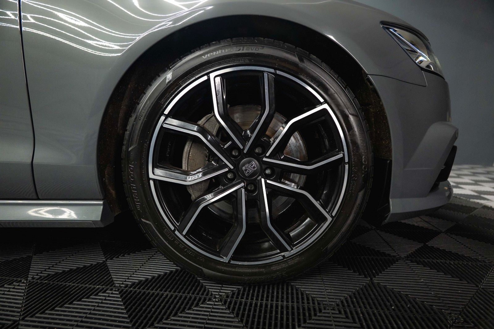 Fahrzeugabbildung Audi A6 Avant 3.0 TDI quattro Competition MTM 380PS