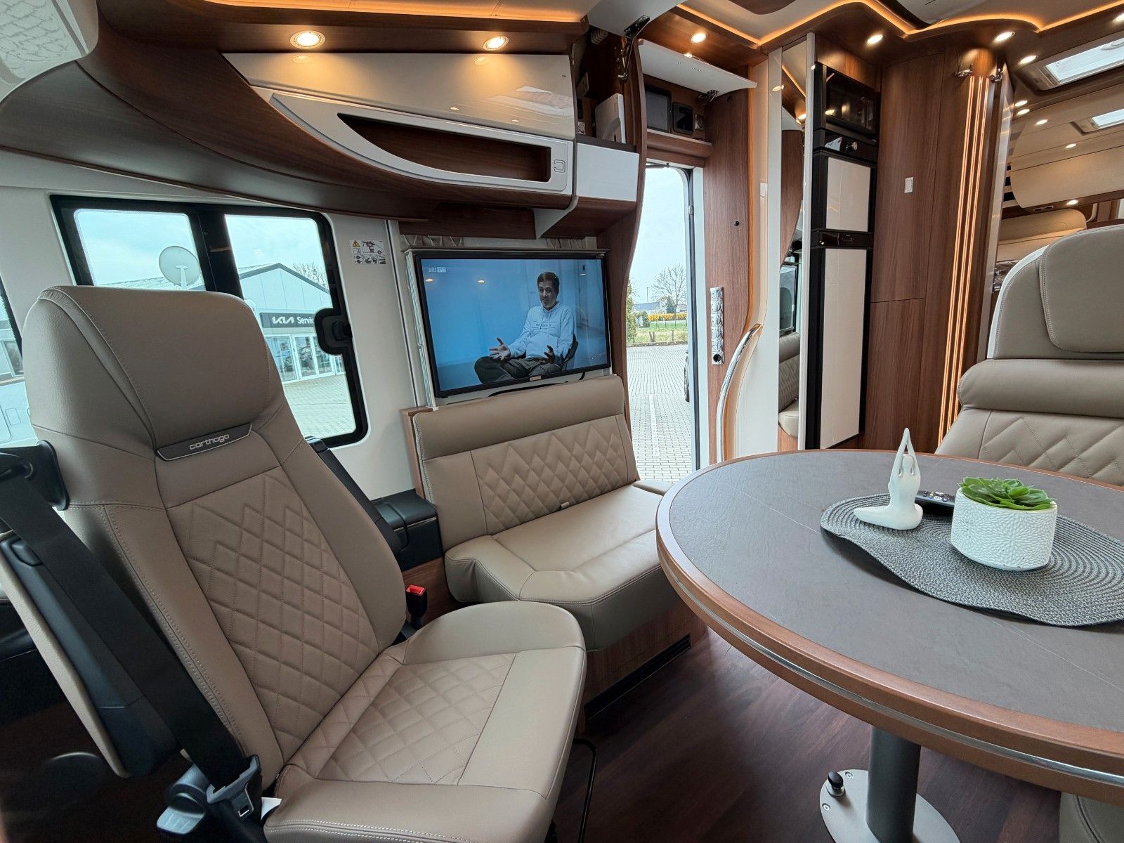 Fahrzeugabbildung Carthago chic e-line 50 LE DA Mastervolt