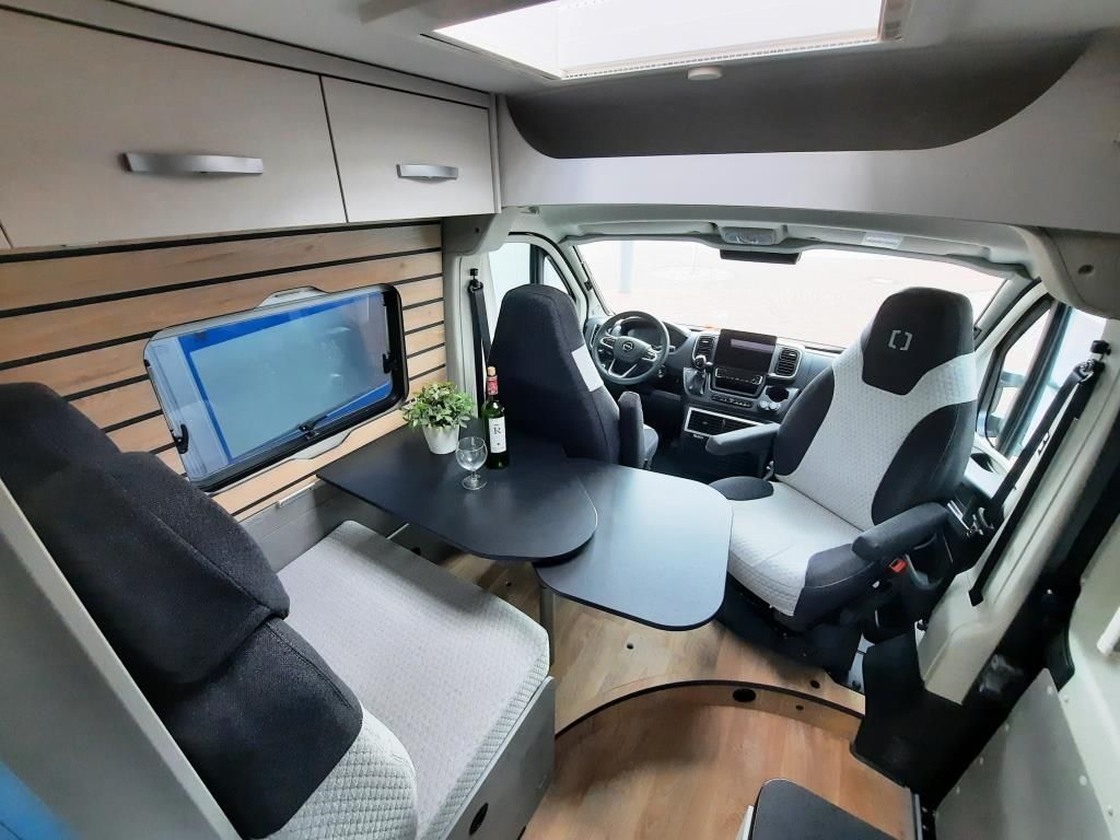 Fahrzeug Übersicht 10 Fahrzeugabbildung Crosscamp Camper Vans CV 600 Opel Verfüg./Sparen Sie 14.74