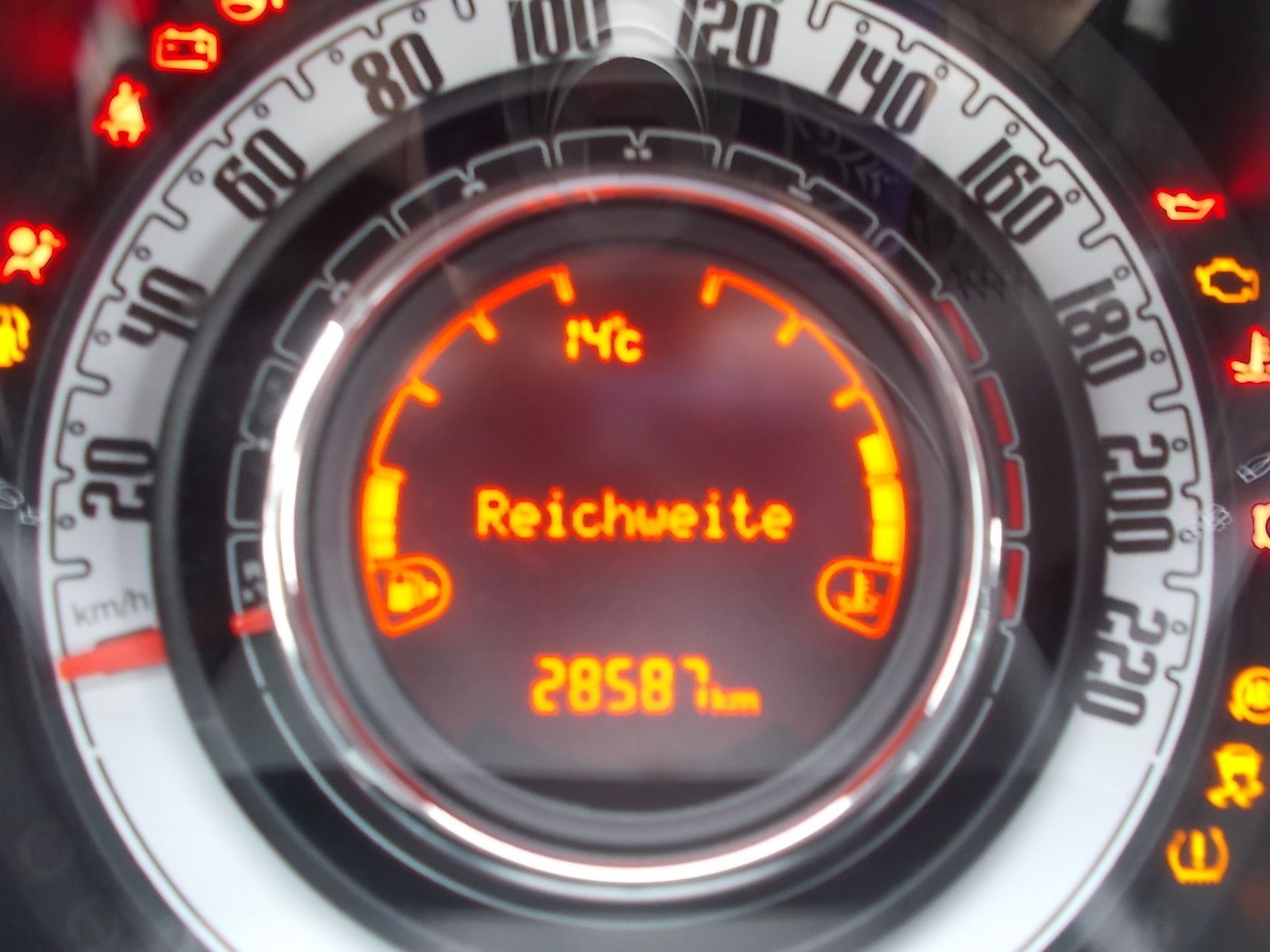 Fahrzeugabbildung Fiat 500 Sport 1.2 8V