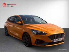 FORD Focus ST 2.3 EcoBoost LED Styling Pano ACC B&O FORD Focus ST 2.3 EcoBoost LED Styling Pano ACC B&O