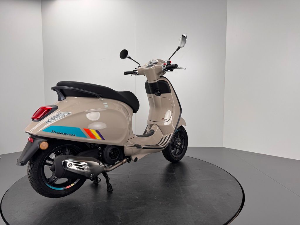 Fahrzeugabbildung Vespa PRIMAVERA 125 SPORT E5+ *NEUFAHRZEUG
