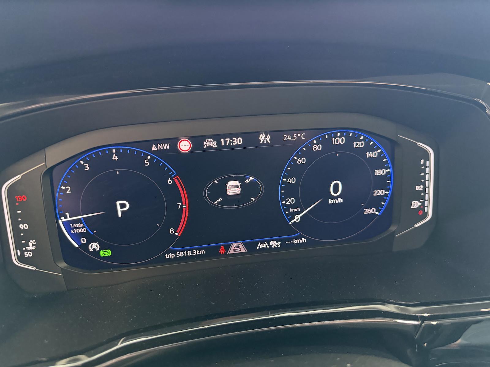Volkswagen Touran 1,5TSI DSG Highline LED 7 Sitze NAVI AHK, миниатюра 12