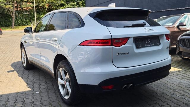 Jaguar F-PACE Prestige Motor Startett