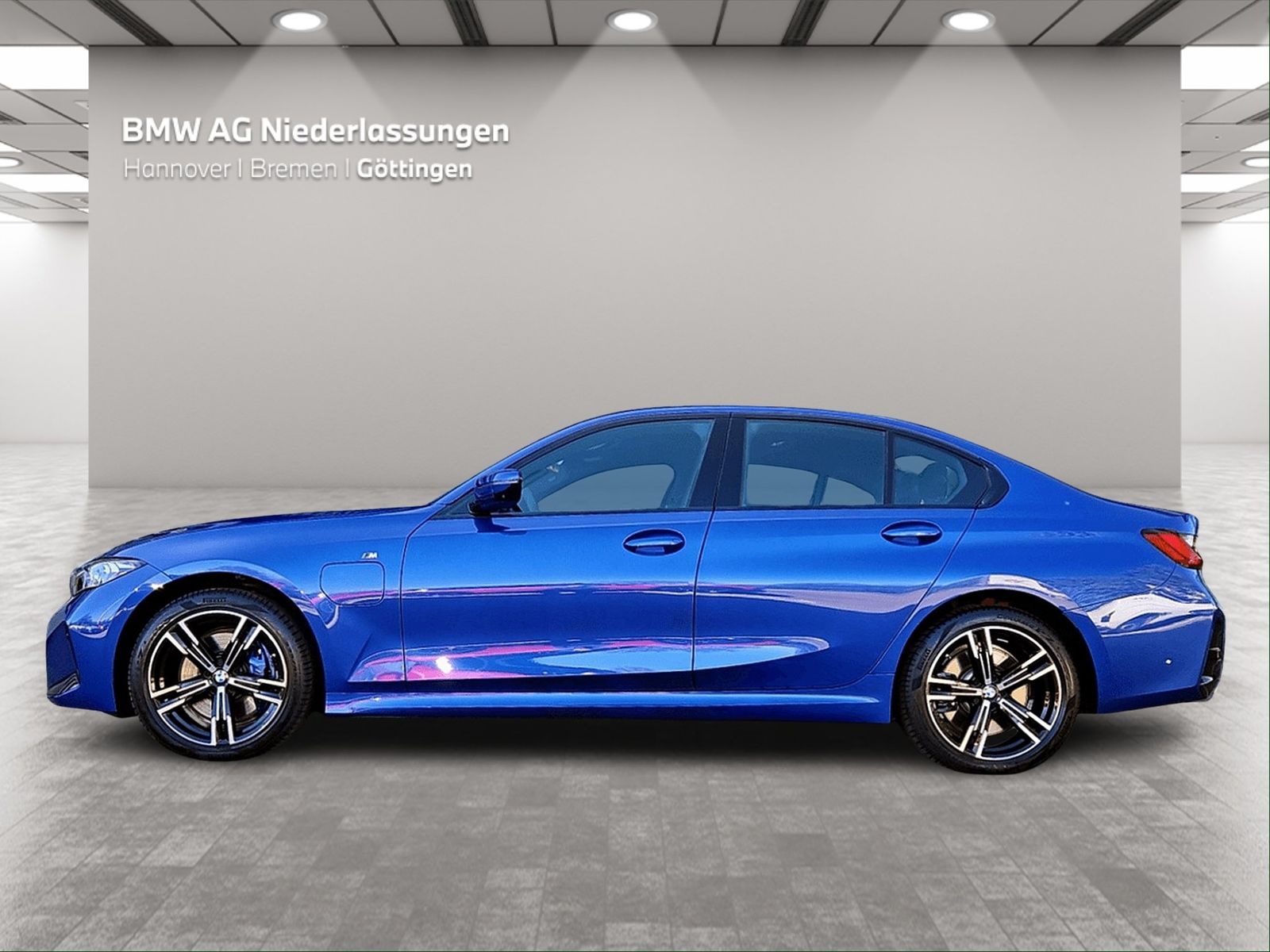 BMW 330 - Bild 3