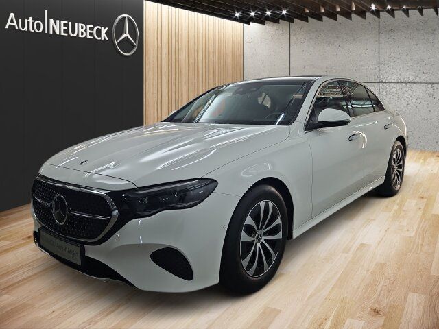 Image of Mercedes-Benz E 220
