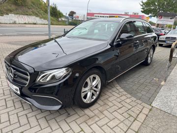 Mercedes E 200 - 1