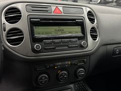 Fahrzeugabbildung Volkswagen Tiguan 1.4 TSI Sport&Style 4Motion Tempomat AHK