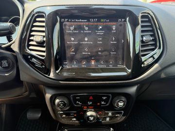 Jeep Compass Limited 4WD+Xenon+AHK+Navi+SHZ+LKRHZG+Ap