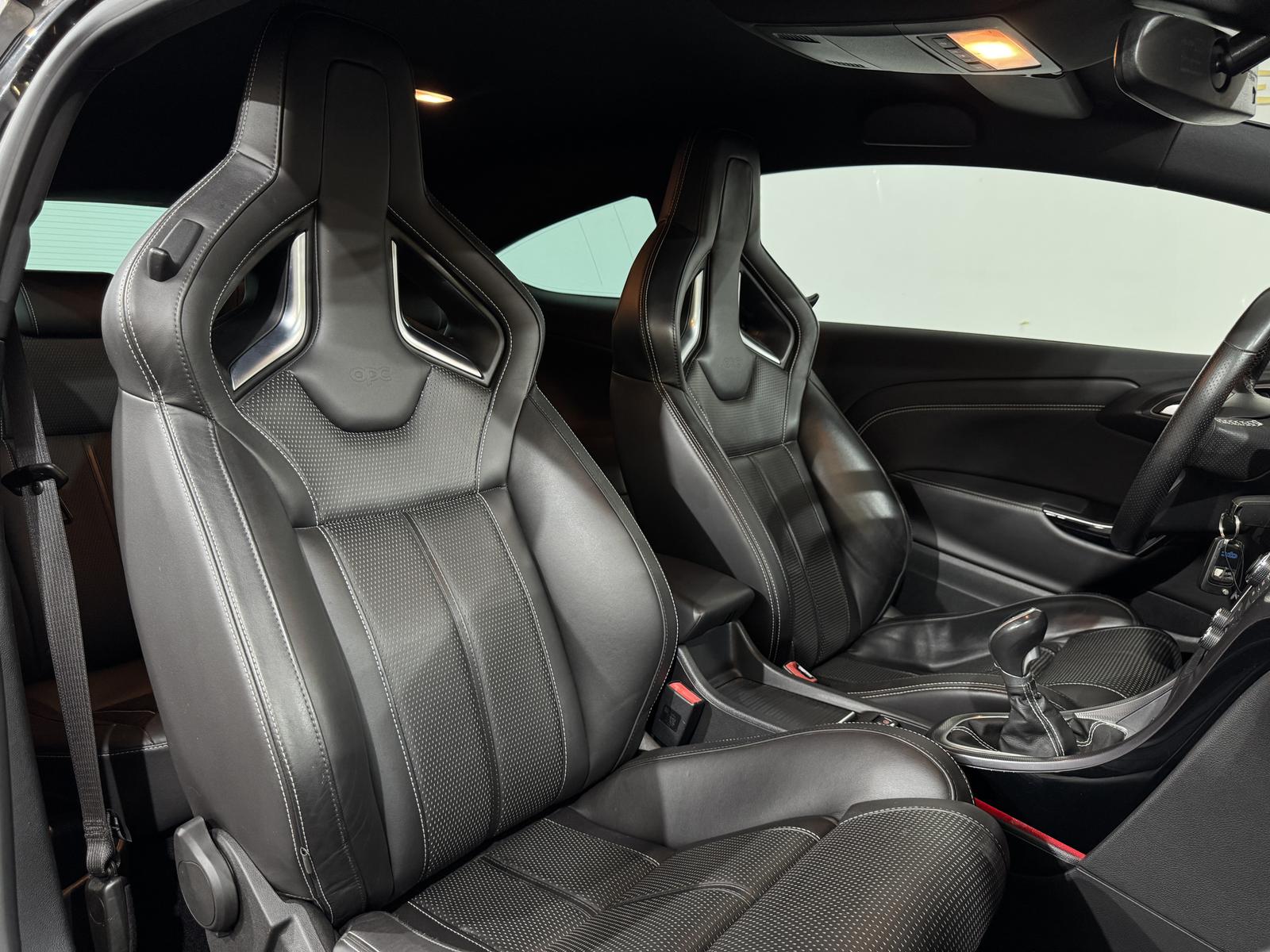 Opel Astra OPC *Schale*Navi*Sitzhzg*Bi-Xenon*