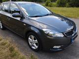 Kia cee'd 1.6, Edition7, Standheizung, Winterräder.. - Kia cee'd / Ceed aus 2012