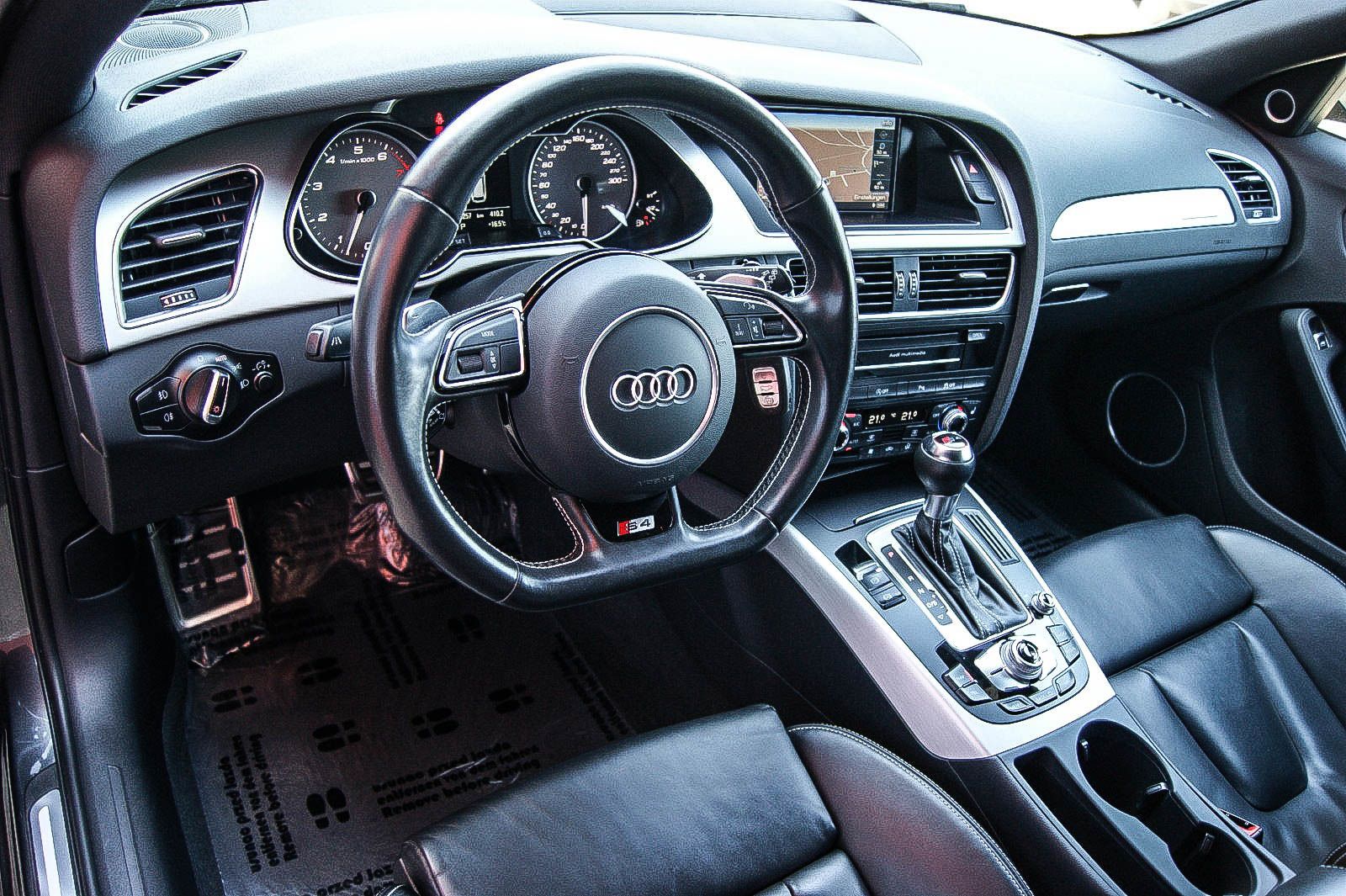 Fahrzeugabbildung Audi S4 Avant 3.0T V6 quattro B&O Sound TOP GEPFLEGT