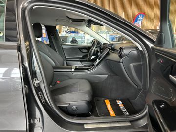 MYAUTOCENTER – Gebraucht- und Jahreswagen mit Werkstattservice in Pfaffenhofen Mercedes-Benz C 200 *VOLLDIGITAL*KEYLESS*2-ZONEN*ACC*NAVI*