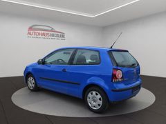 VW Polo 1.2 GA Klima teilb.Rücksb CD met. eFH Radio VW Polo 1.2 GA Klima teilb.Rücksb CD met. eFH Radio