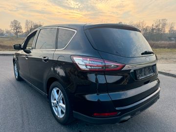 Ford S-Max - 8