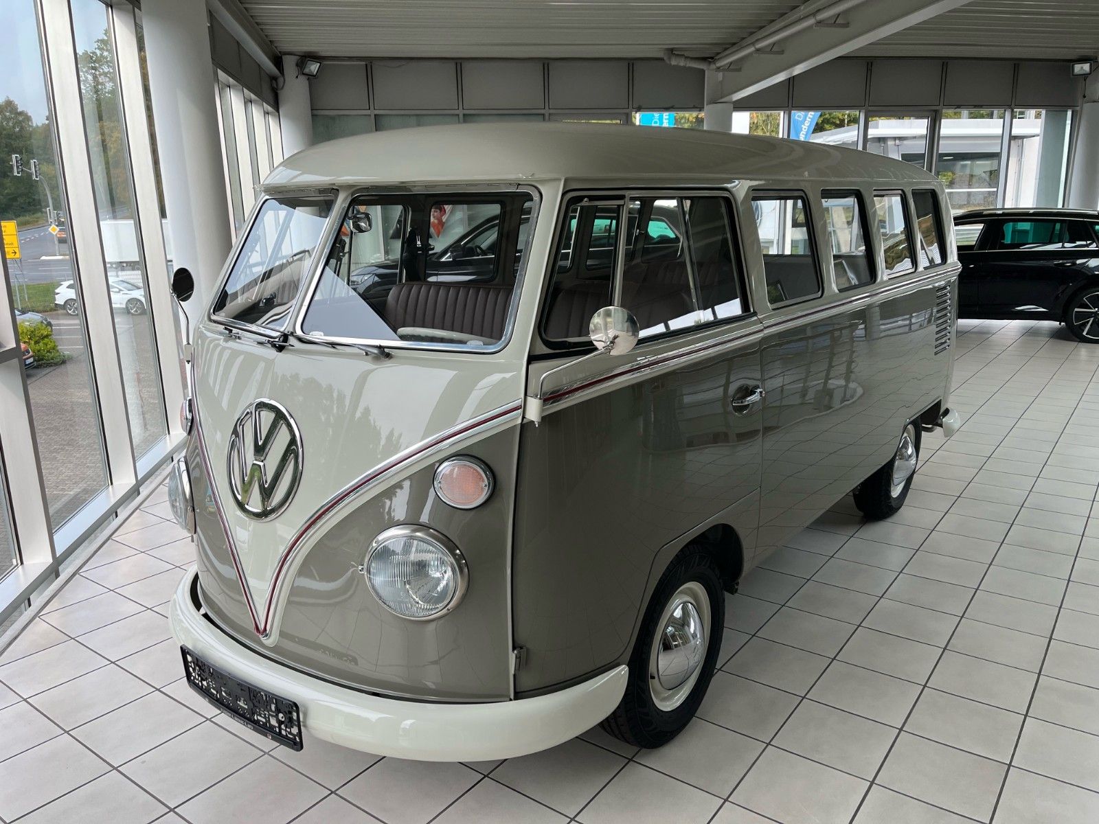 VW T1 Bulli Kombi 9 Sitzer Neu "Made in Germany"