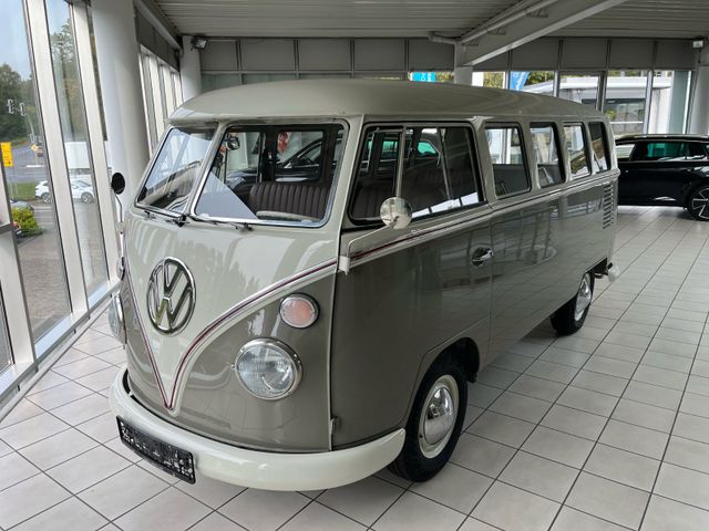 Volkswagen VW T1 Bulli Kombi 9 Sitzer Neu "Made in Germany"