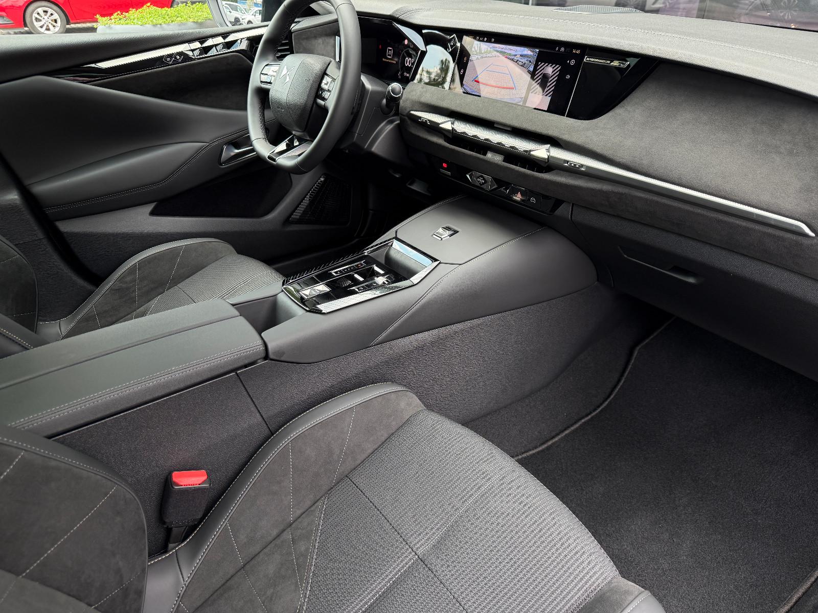 DS Automobiles Nº4 BlueHDi 130 DS Performance Line
