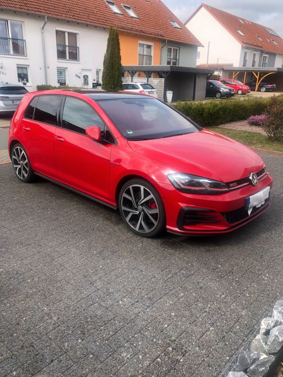 Image of Volkswagen Golf
