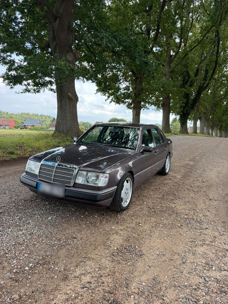 Mercedes-Benz 200