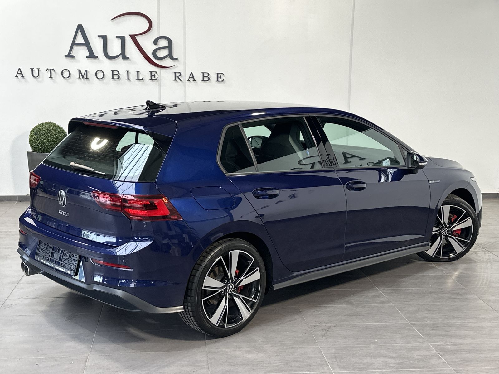 Fahrzeugabbildung Volkswagen Golf GTD NAV+IQ-LIGHT+VCOCKPIT+KAMERA+ACC+18ZOLL
