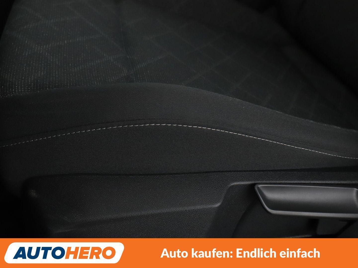 Volkswagen Golf VIII 2.0 TDI Life Aut.*NAVI*PDC*SHZ*, миниатюра 23