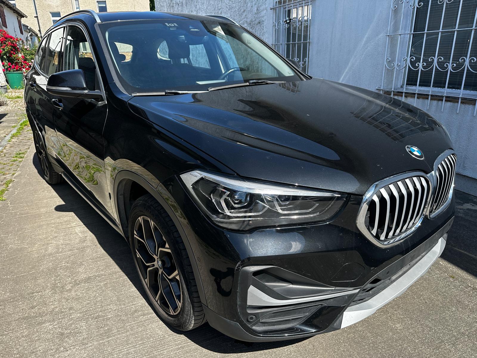 BMW X1 16 d sDrive Leder*Pdc*Kamera*LED