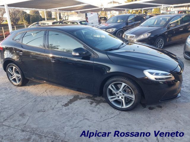 Volvo VOLVO V40 D2 Geartronic Momentum