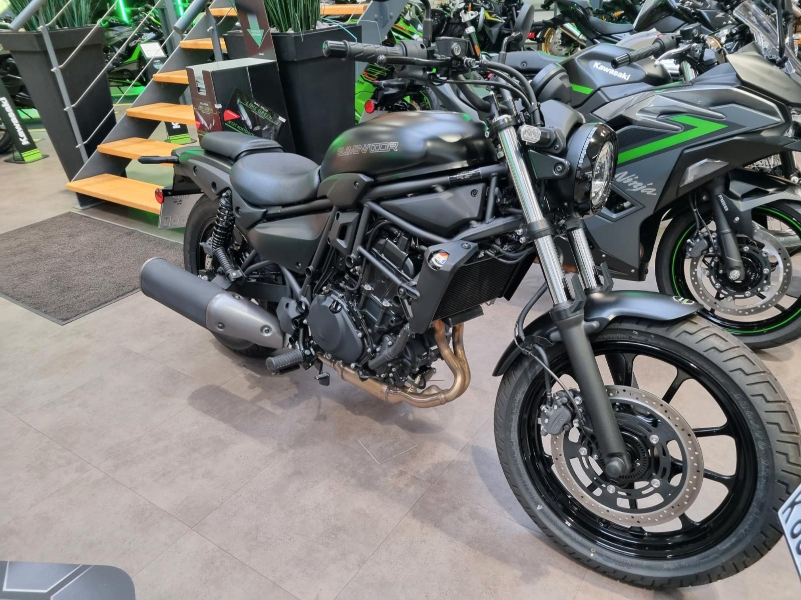 Kawasaki Eliminator 500