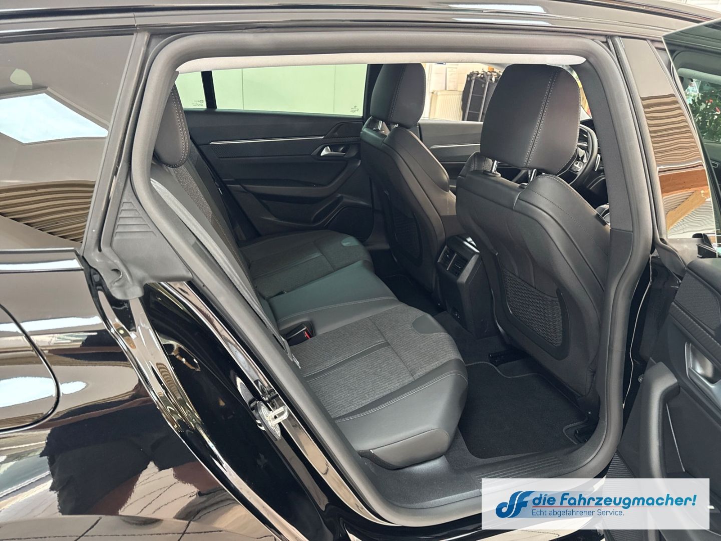 Fahrzeugabbildung Peugeot 508 SW Allure Pack 1.5 BlueHDi 130 EU6d Navi 360
