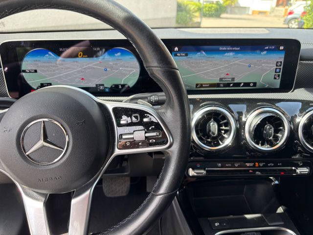 MERCEDES-BENZ CLA 200 Shooting Brake CLA 200 d 4MATIC DCT ...