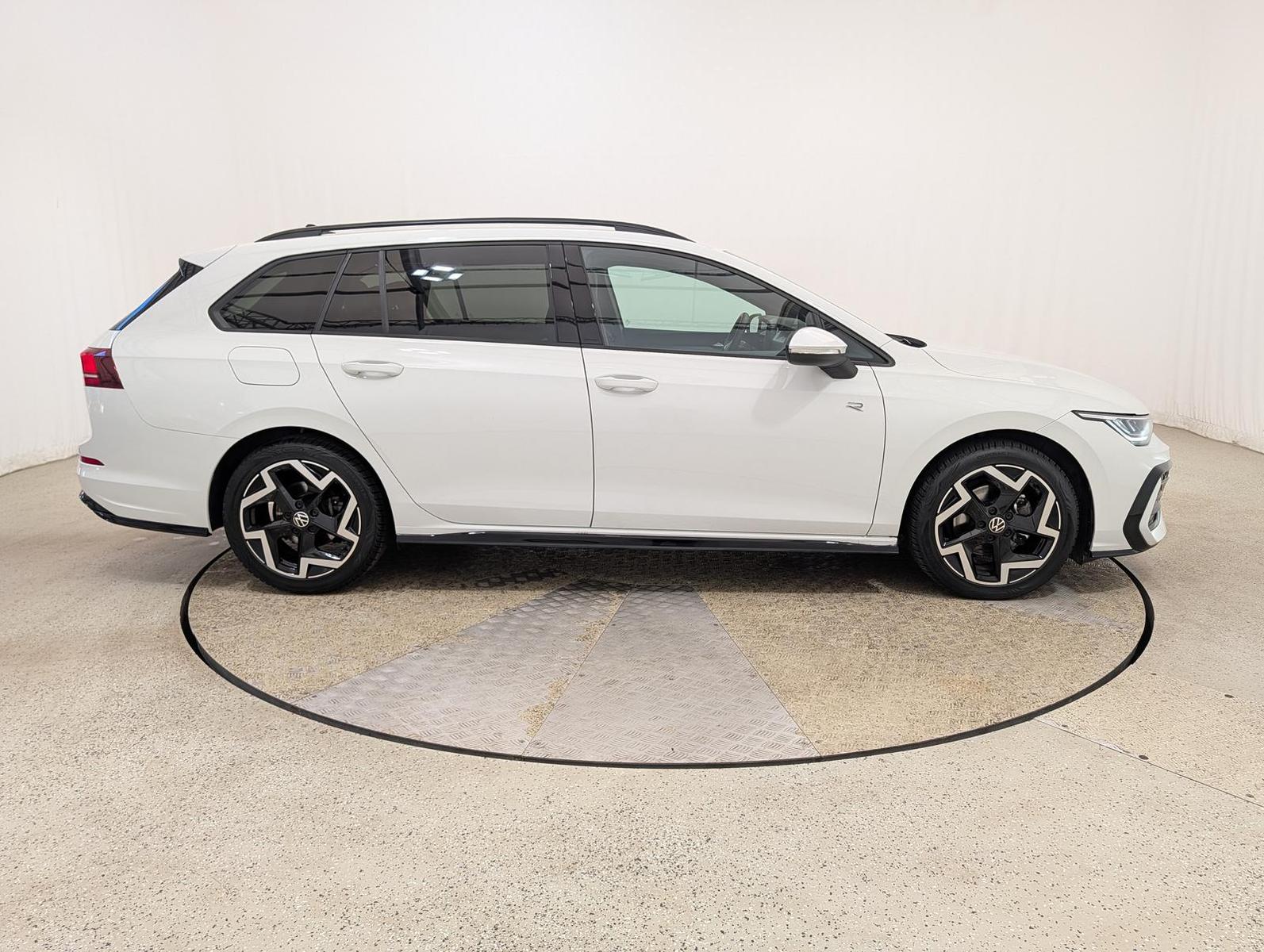 Volkswagen Golf Variant 1.5 eTSI DSG R-Line ACC Winter Kam., миниатюра 23