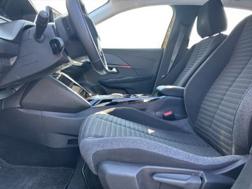 Peugeot 208 e- Elektromotor 136 e- Active Pack LED+Navi
