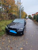 BMW 320i Touring - - BMW 320 aus 2011: Kombi