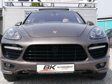 Porsche Cayenne - 8