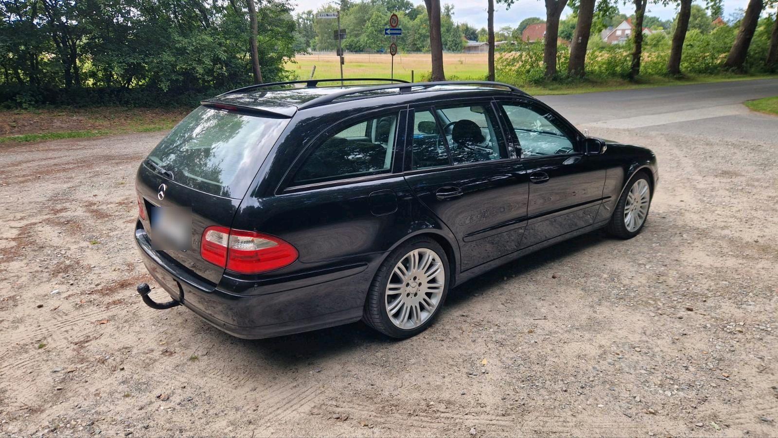 Mercedes-Benz E200 2005 — photo 6