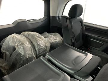 Mercedes V 220 - 6