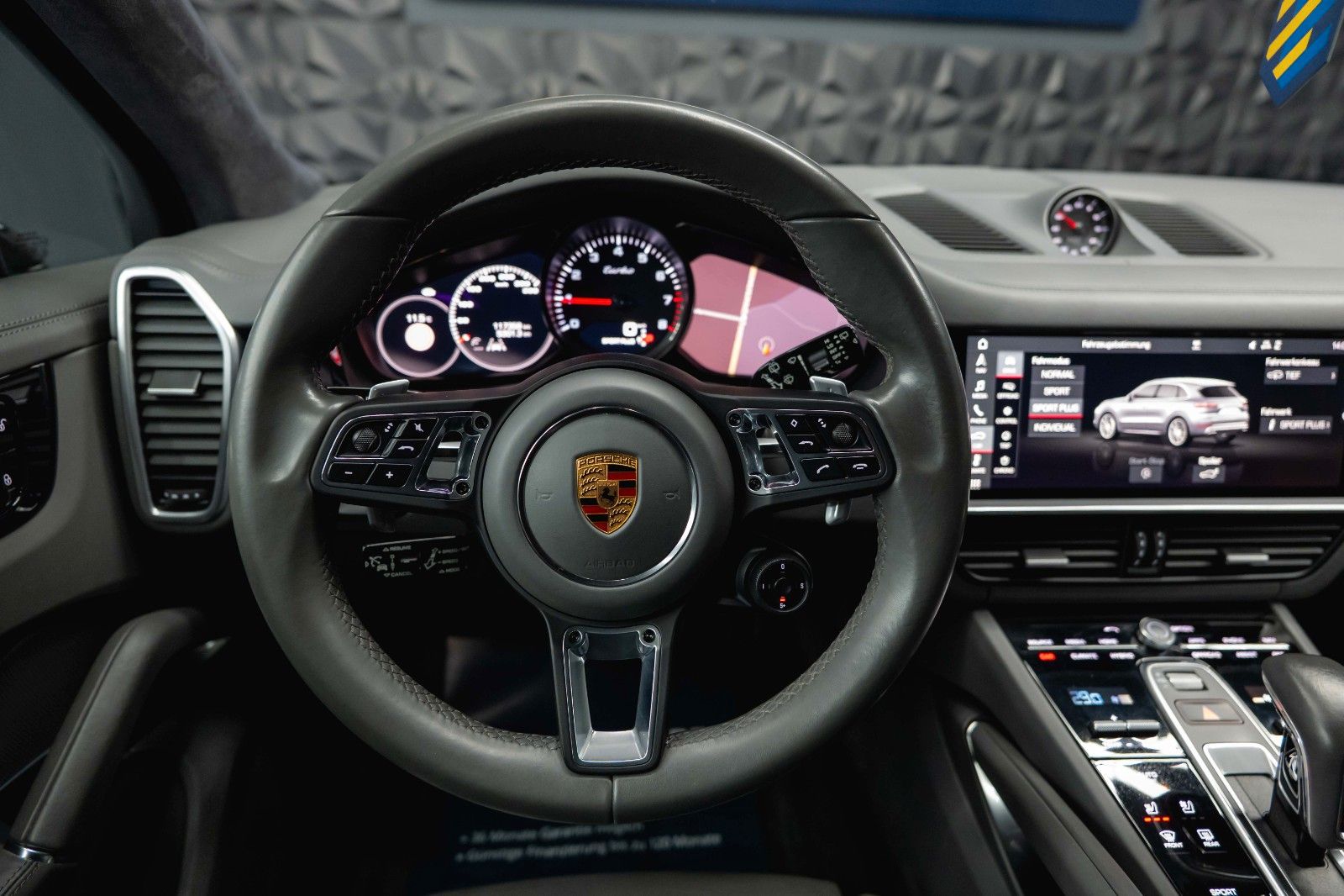 Fahrzeugabbildung Porsche Cayenne Turbo V8 Sport Chrono Black *ACC*LED*