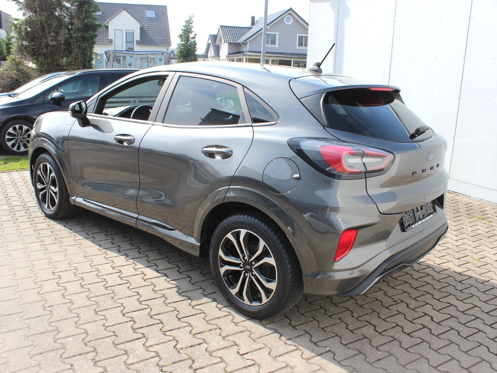 Fahrzeugabbildung Ford Puma ST-Line 1,0 EcoBoost Mild Hybrid