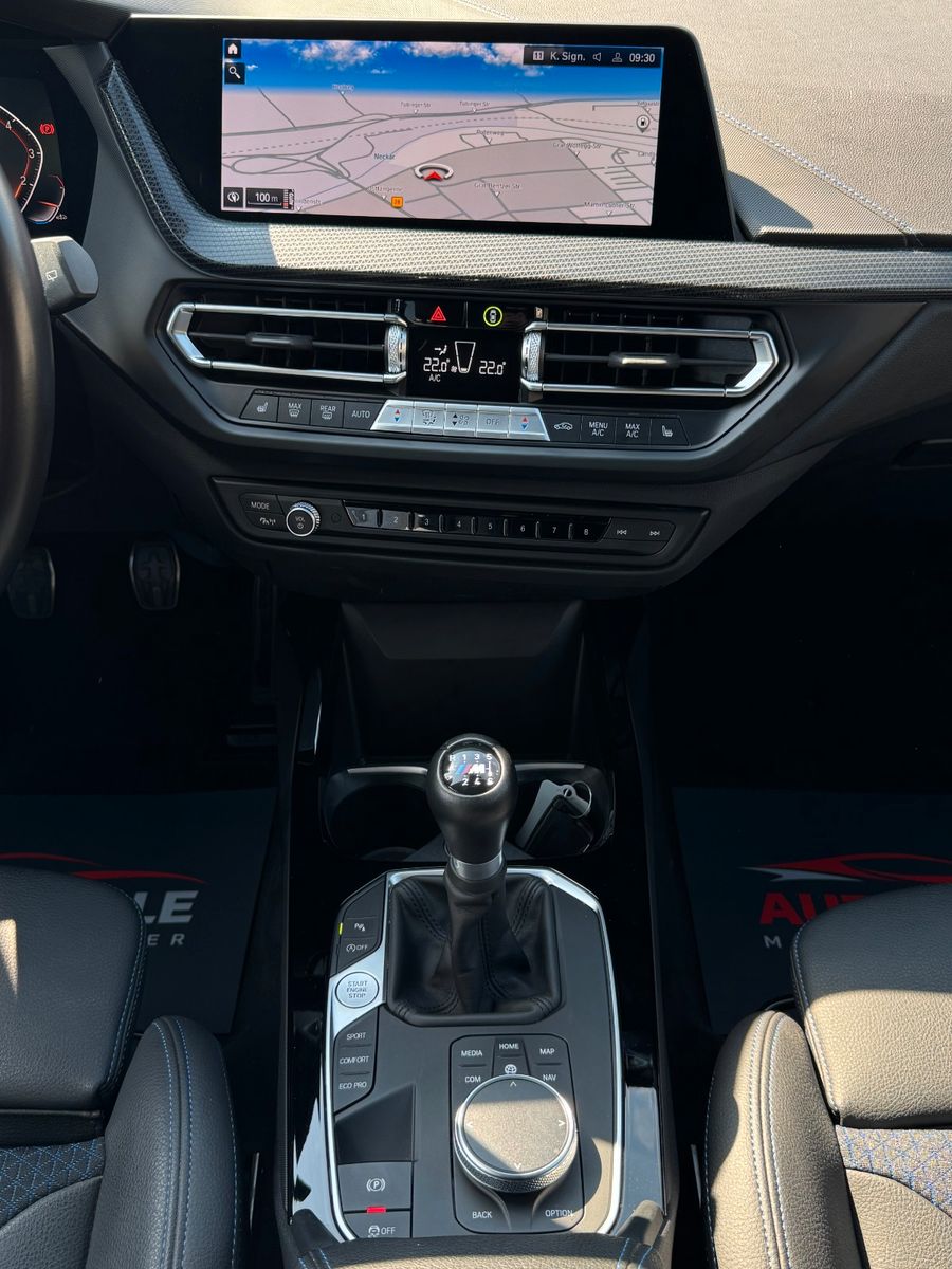 Fahrzeugabbildung BMW 118i F40 M Sport LED PDC Temp HiFi Navi LCProf.