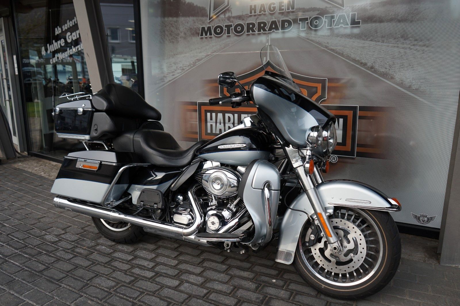 Fahrzeugabbildung Harley-Davidson Electra Glide Ultra Limited FLHTK mit JEKILL