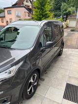 Ford Tourneo Connect 1.5 EcoBlue 88kW Auto Active... - Ford Tourneo Connect: 1.8