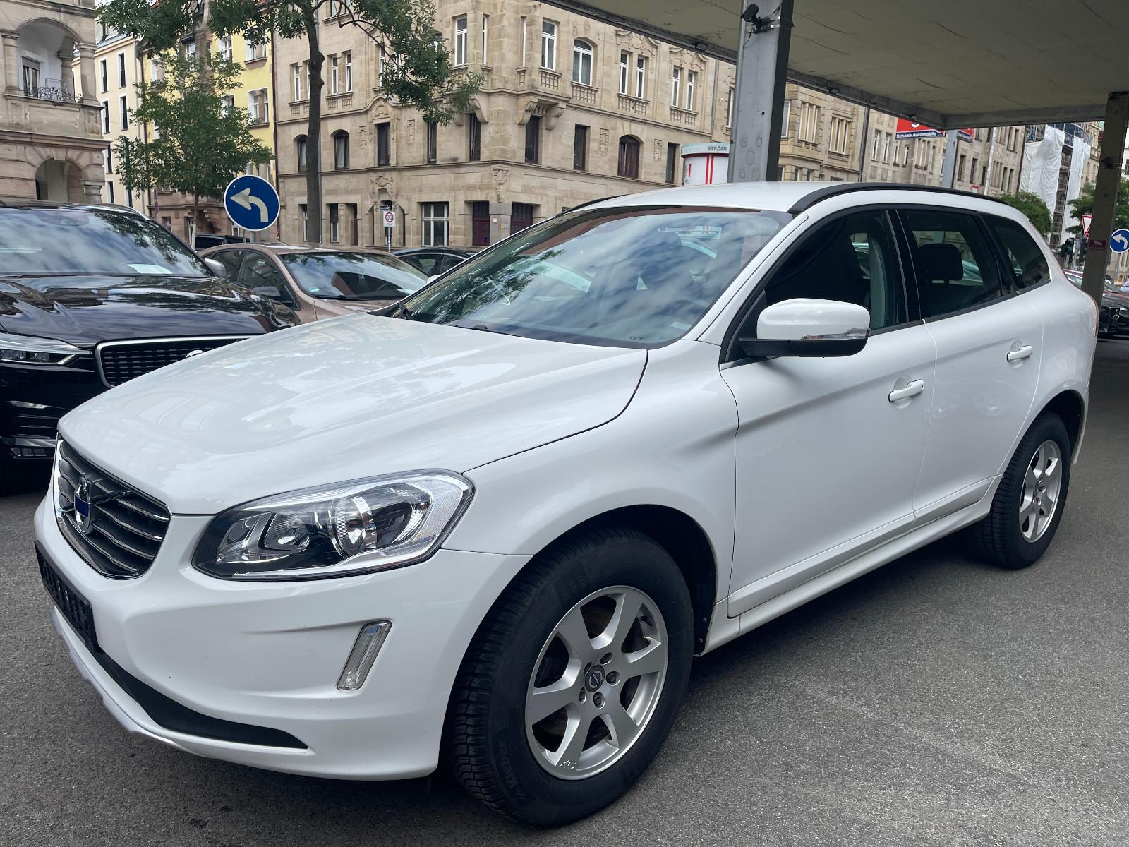 Volvo XC60 D4 AWD Momentum NAVI PDC CAMERA