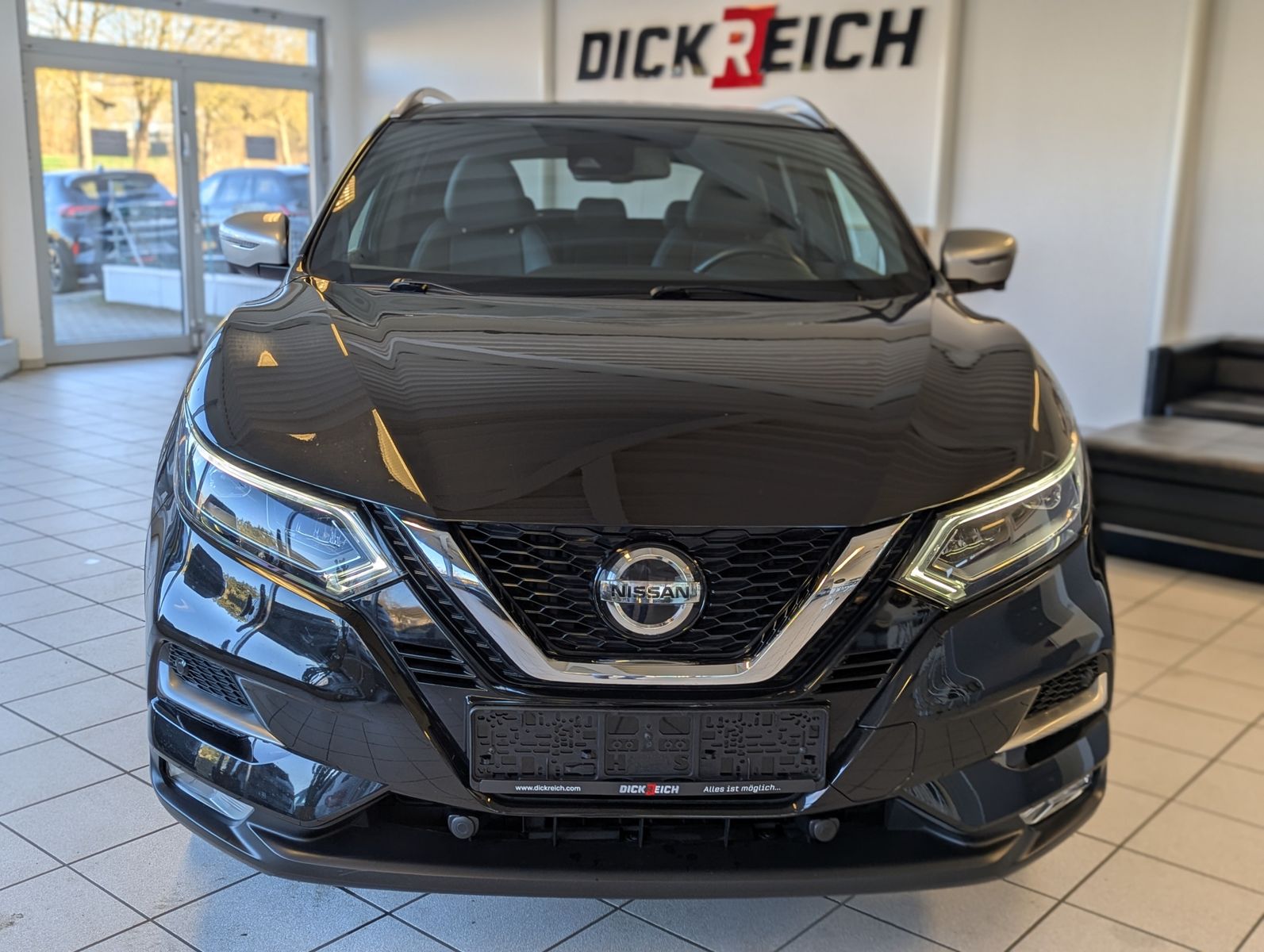 NISSAN Qashqai 1.6 DIG Tekna+ Pano Bose 360° Memory 19" - Image 2