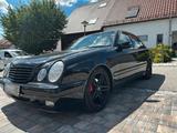 Mercedes-Benz Mercedes Benz w210 E220 CDI - Mercedes-Benz E 220 aus 2001